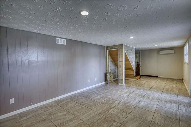 2286 NE E Lake Drive NE, Conyers, GA 30012