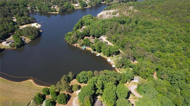 2286 NE E Lake Drive NE, Conyers, GA 30012