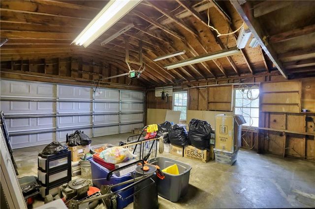 2286 NE E Lake Drive NE, Conyers, GA 30012