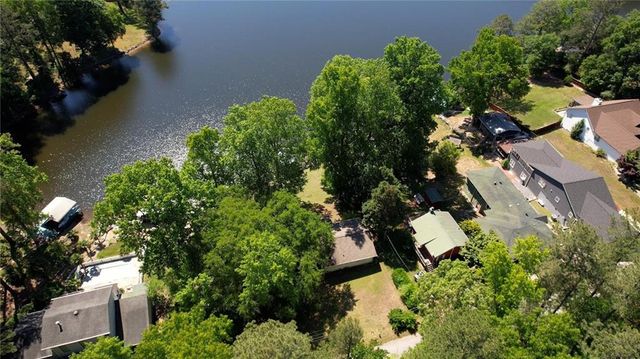 2286 NE E Lake Drive NE, Conyers, GA 30012