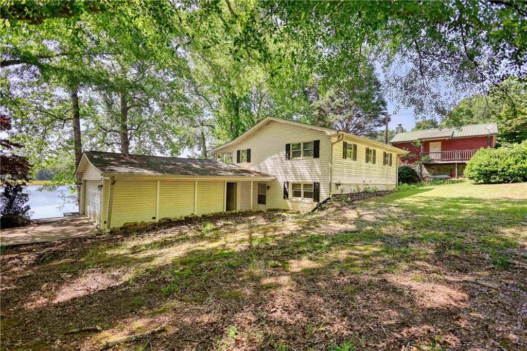 2286 NE E Lake Drive NE, Conyers, GA 30012