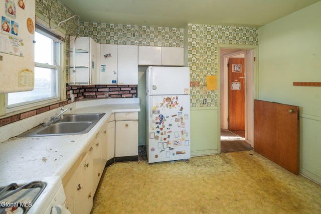 829 Troy-Schenectady Road, Colonie, NY 12110