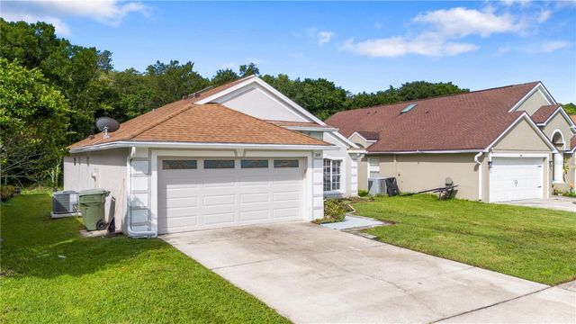 2016 LOCUST BERRY DRIVE, Kissimmee, FL 34743