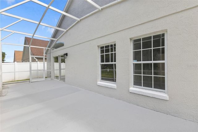 2016 LOCUST BERRY DRIVE, Kissimmee, FL 34743