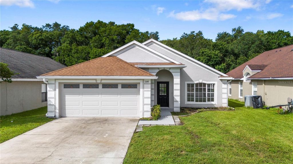 2016 LOCUST BERRY DRIVE, Kissimmee, FL 34743