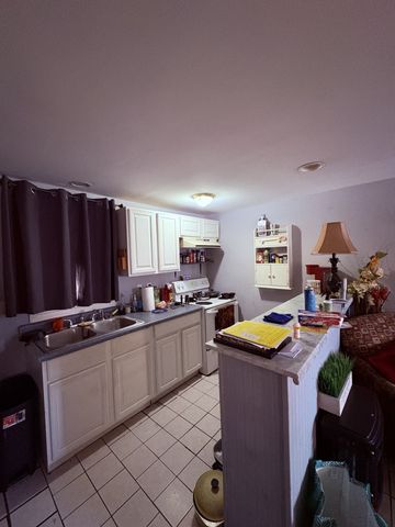 900 Oak Ln, Clarksville, TN 37040