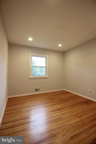 2391 CEDAR LN, Vienna, VA 22180