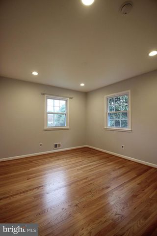 2391 CEDAR LN, Vienna, VA 22180
