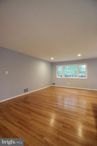 2391 CEDAR LN, Vienna, VA 22180