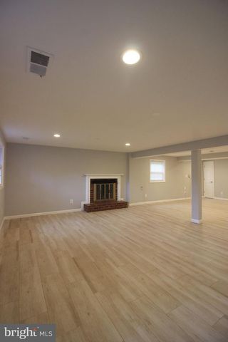 2391 CEDAR LN, Vienna, VA 22180