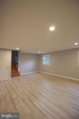 2391 CEDAR LN, Vienna, VA 22180