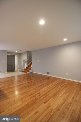 2391 CEDAR LN, Vienna, VA 22180