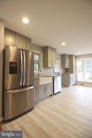 2391 CEDAR LN, Vienna, VA 22180