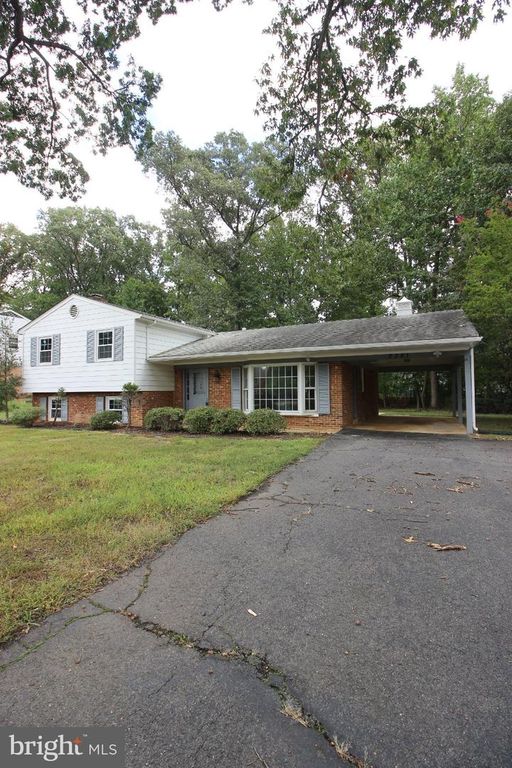 2391 CEDAR LN, Vienna, VA 22180