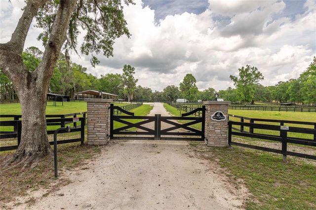 7495 W HIGHWAY 316, Reddick, FL 32686