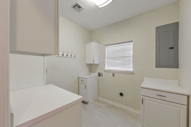 212 Davis Dr, Thibodaux, LA 70301