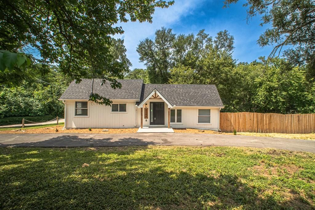 8344 Oldham Road, Kansas City, MO 64138