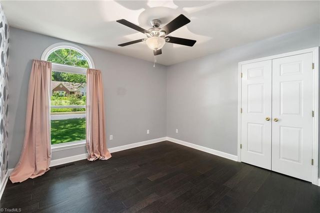 1065 Gales Avenue, Winston-salem, NC 27103