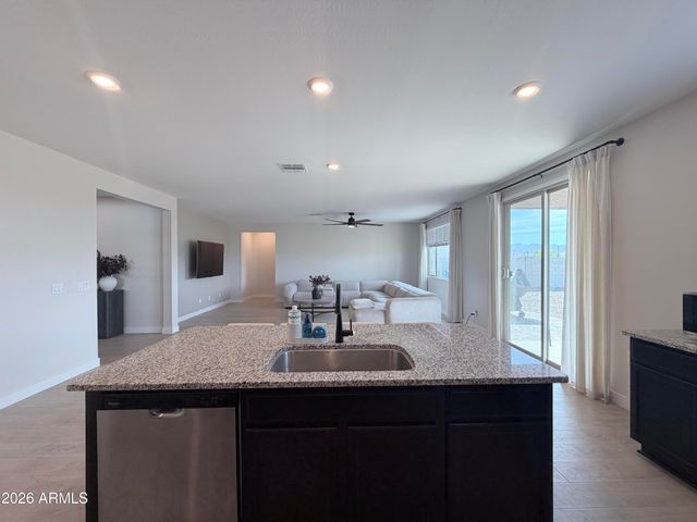 9324 S 30TH Lane, Laveen, AZ 85339