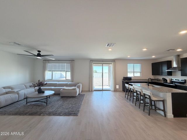 9324 S 30TH Lane, Laveen, AZ 85339