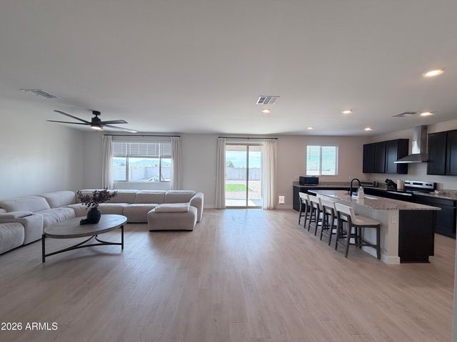 9324 S 30TH Lane, Laveen, AZ 85339