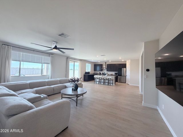 9324 S 30TH Lane, Laveen, AZ 85339