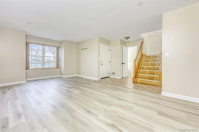 110 Creekside Circle, Spring Valley, NY 10977