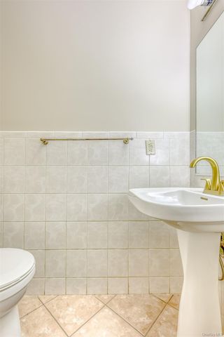 110 Creekside Circle, Spring Valley, NY 10977