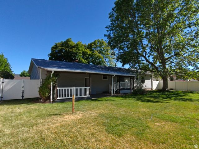 17 E MONTICELLO DR, Kaysville, UT 84037