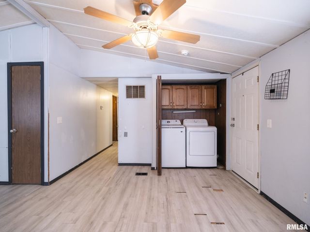 4516 W CRABTREE Court, Peoria, IL 61604