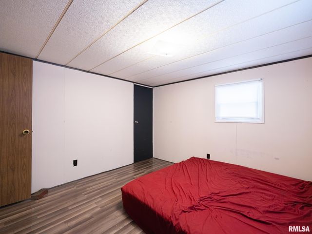 4516 W CRABTREE Court, Peoria, IL 61604