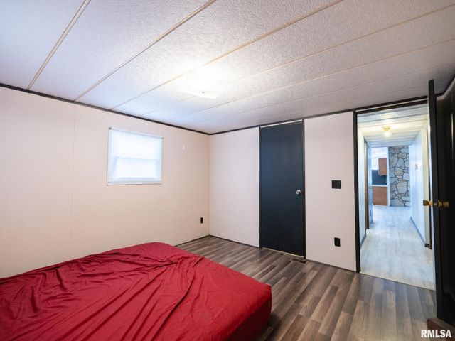 4516 W CRABTREE Court, Peoria, IL 61604