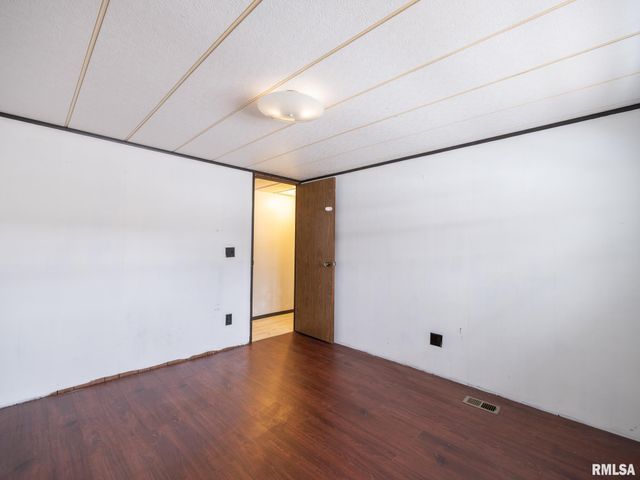 4516 W CRABTREE Court, Peoria, IL 61604