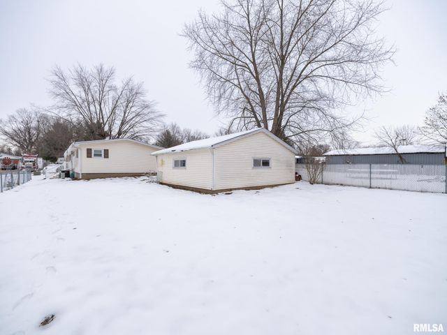 4516 W CRABTREE Court, Peoria, IL 61604