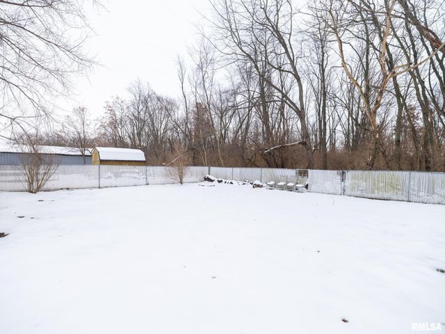 4516 W CRABTREE Court, Peoria, IL 61604