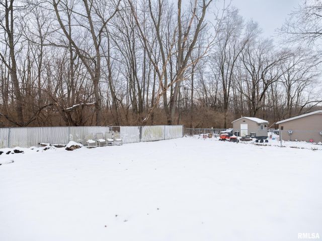 4516 W CRABTREE Court, Peoria, IL 61604