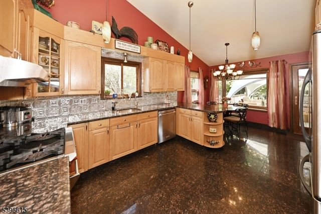 23 Halco Dr, Paramus Boro, NJ 07652