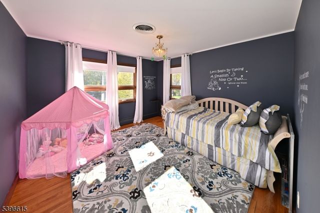 23 Halco Dr, Paramus Boro, NJ 07652