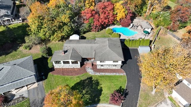 23 Halco Dr, Paramus Boro, NJ 07652
