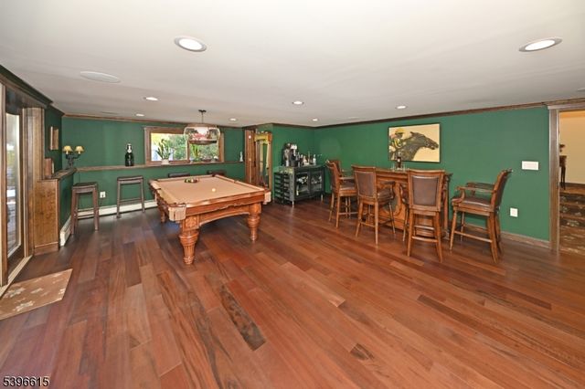 23 Halco Dr, Paramus Boro, NJ 07652