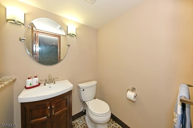 23 Halco Dr, Paramus Boro, NJ 07652