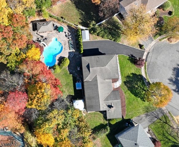 23 Halco Dr, Paramus Boro, NJ 07652