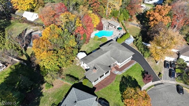 23 Halco Dr, Paramus Boro, NJ 07652