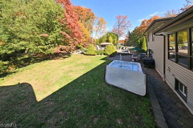 23 Halco Dr, Paramus Boro, NJ 07652