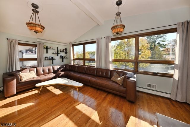 23 Halco Dr, Paramus Boro, NJ 07652