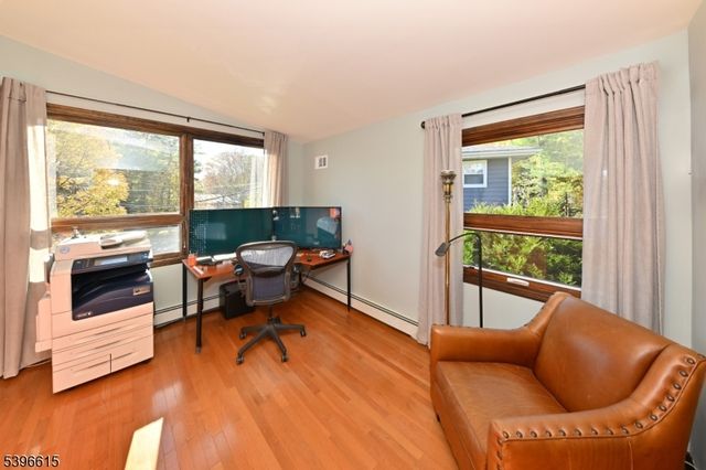 23 Halco Dr, Paramus Boro, NJ 07652