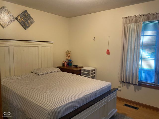 1019 Mt Vernon Drive, Greenwood, IN 46142