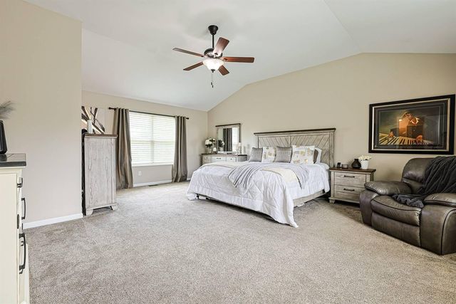 8640 Treeline Drive, Florence, KY 41042