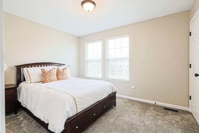 8640 Treeline Drive, Florence, KY 41042