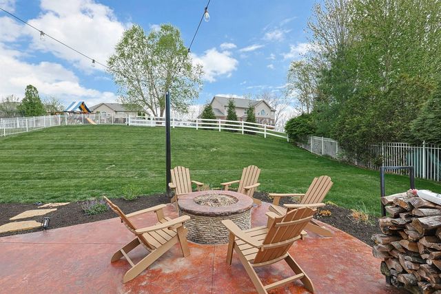 8640 Treeline Drive, Florence, KY 41042